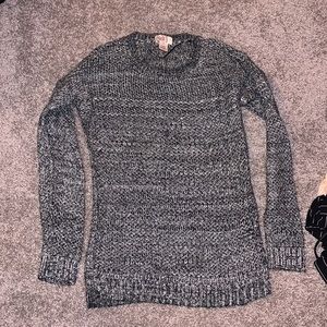 SO black and white knit sweater size small new condition